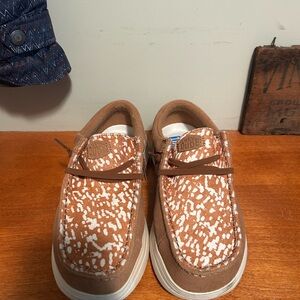 Hey Dude Wendy Women’s Comf Luxe Suede Shoe